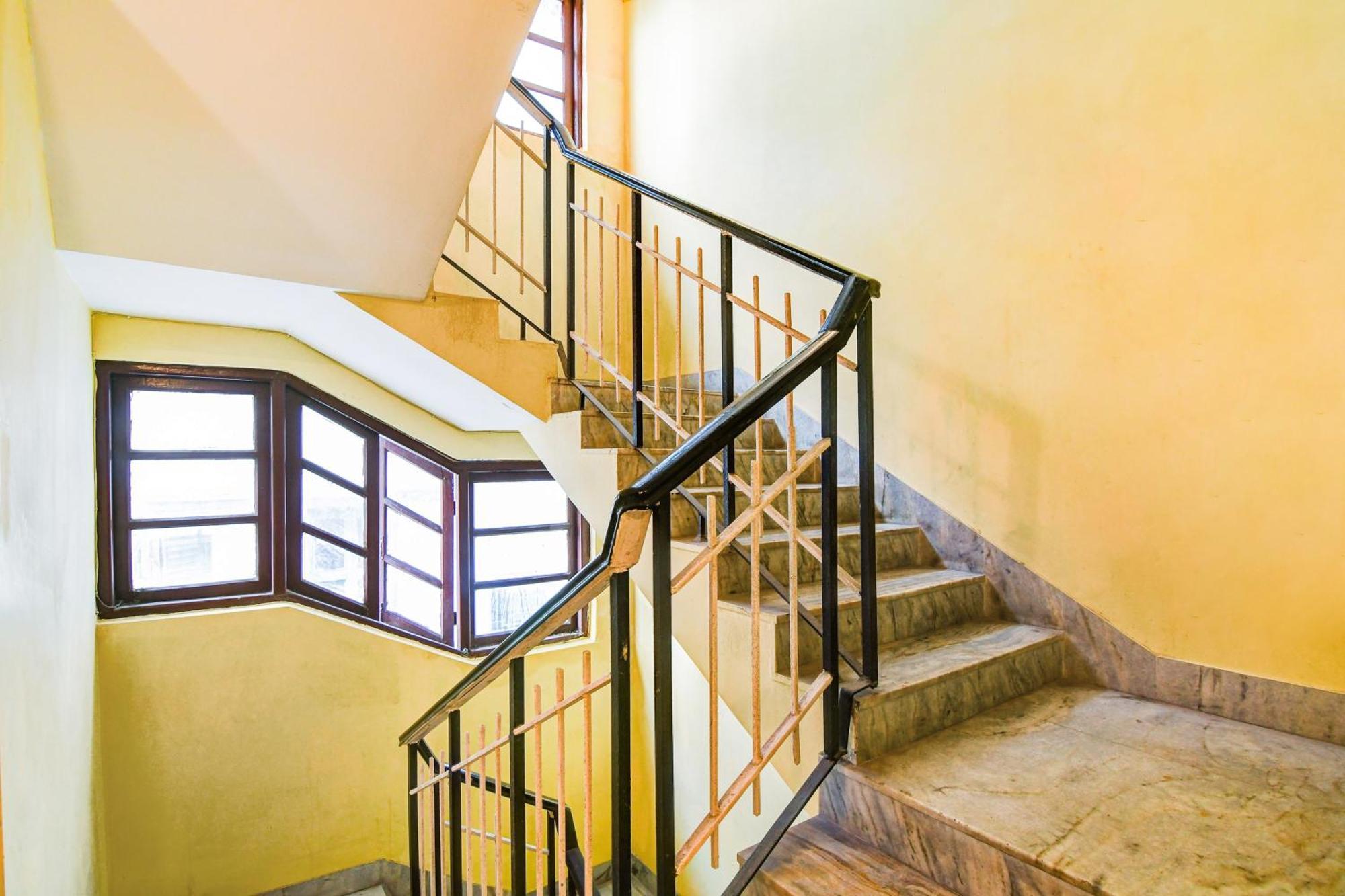 Super Hotel O Alipore Near Chetla Formerly Alipore Guest House Alīpur Extérieur photo